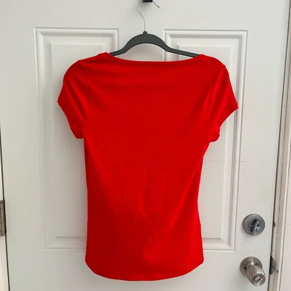no boundaries simple slim fitting red short sleeve tshirt size medium - Picture 4 of 4